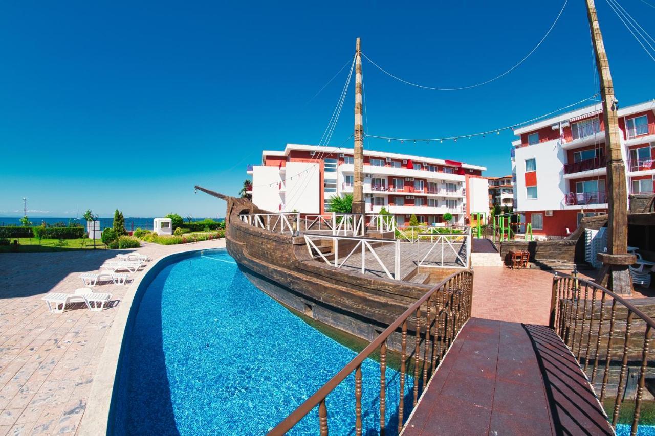 Privilege Fort Beach Apartments Sveti Vlas Bagian luar foto