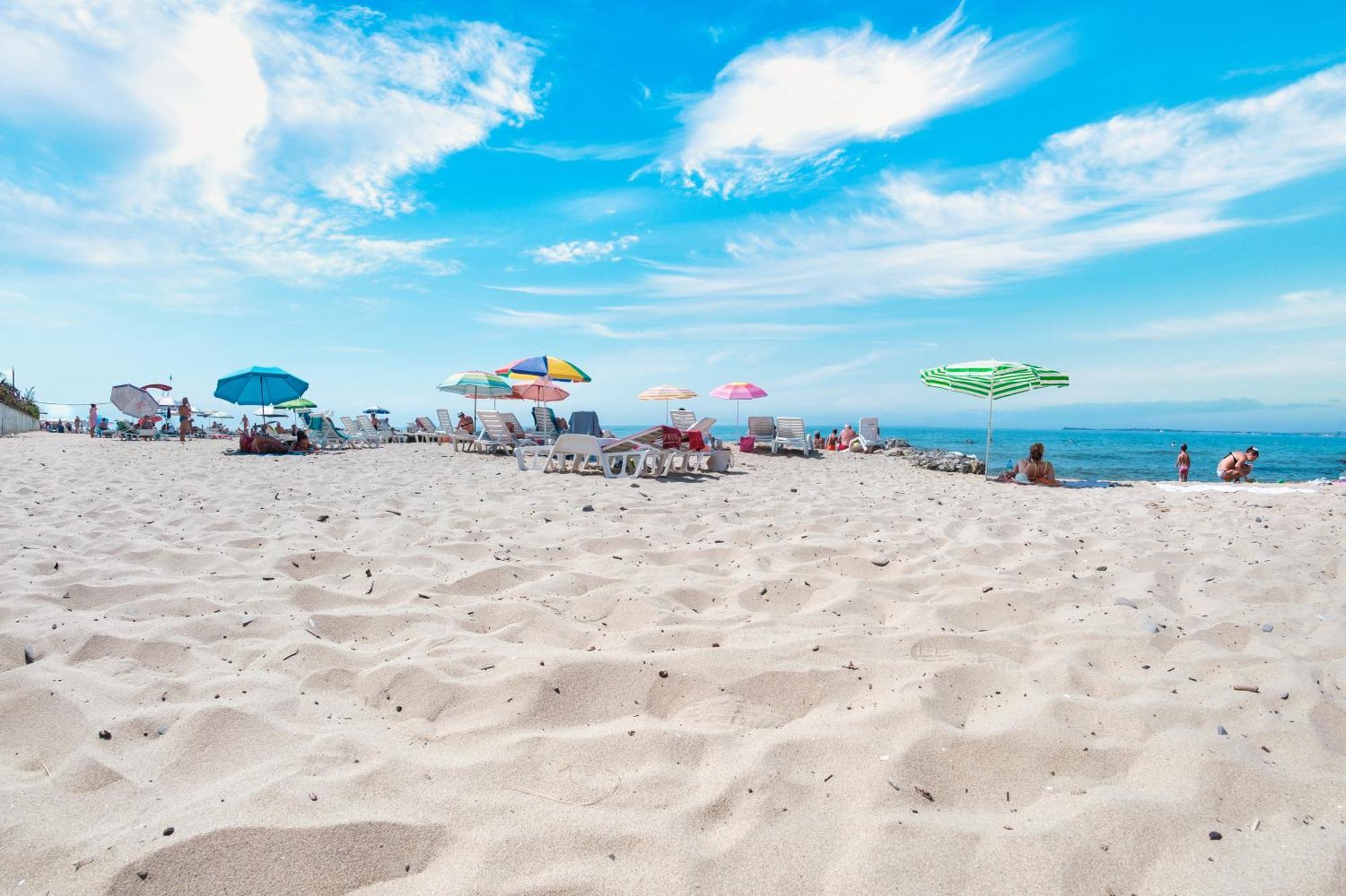 Privilege Fort Beach Apartments Sveti Vlas Bagian luar foto
