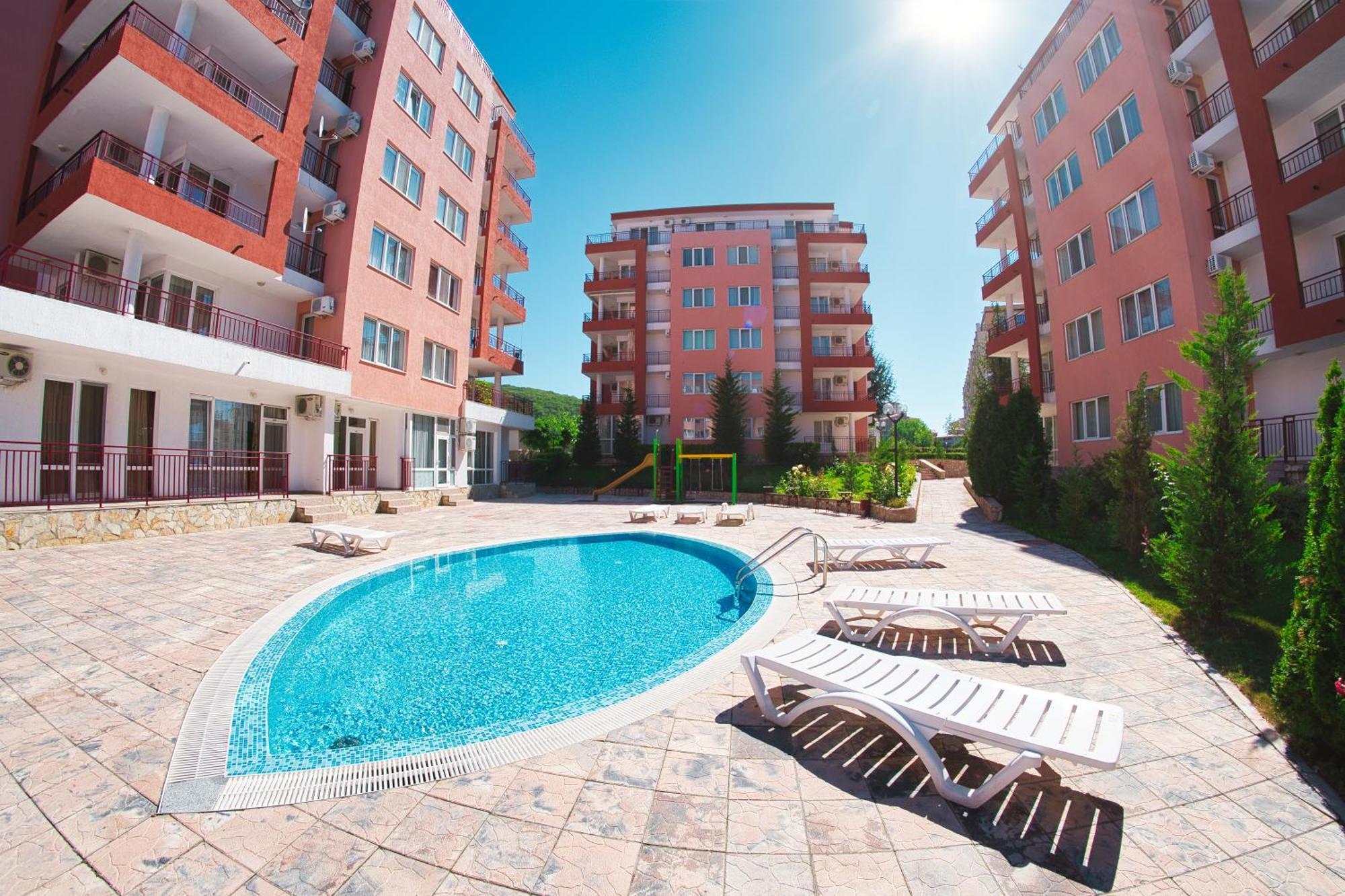 Privilege Fort Beach Apartments Sveti Vlas Bagian luar foto