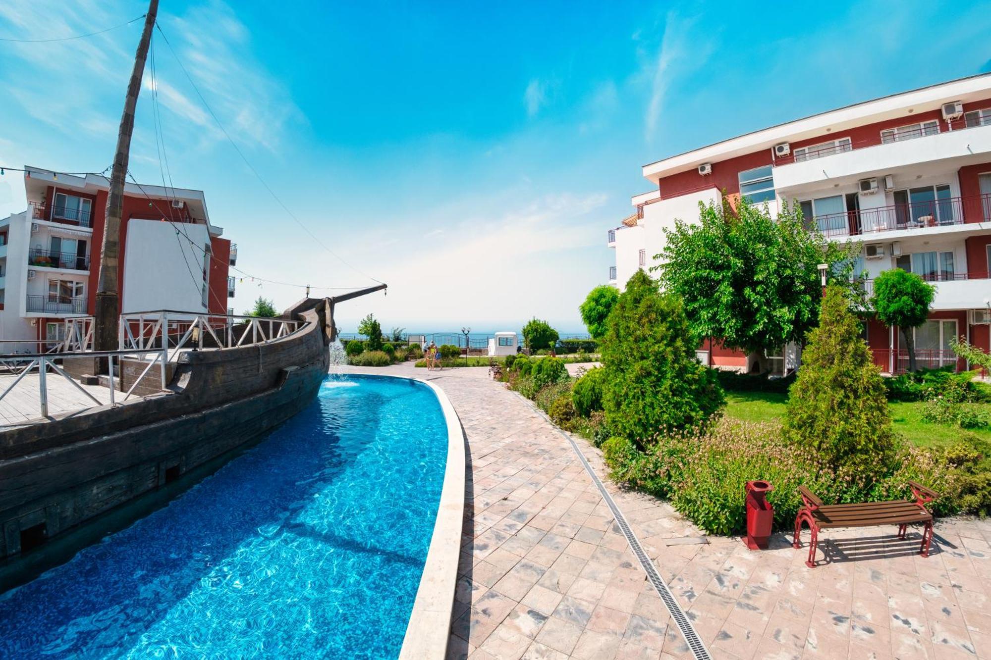 Privilege Fort Beach Apartments Sveti Vlas Bagian luar foto