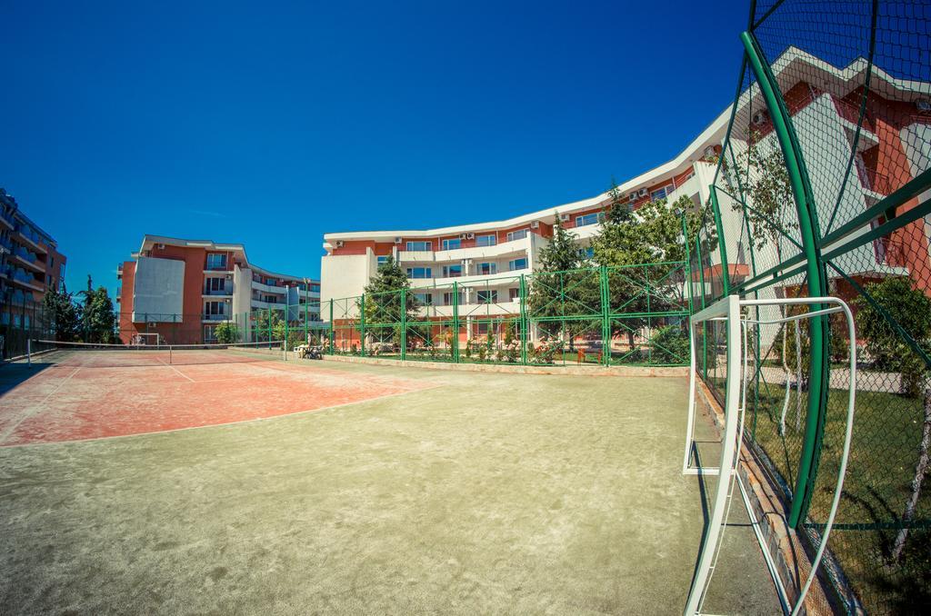 Privilege Fort Beach Apartments Sveti Vlas Bagian luar foto