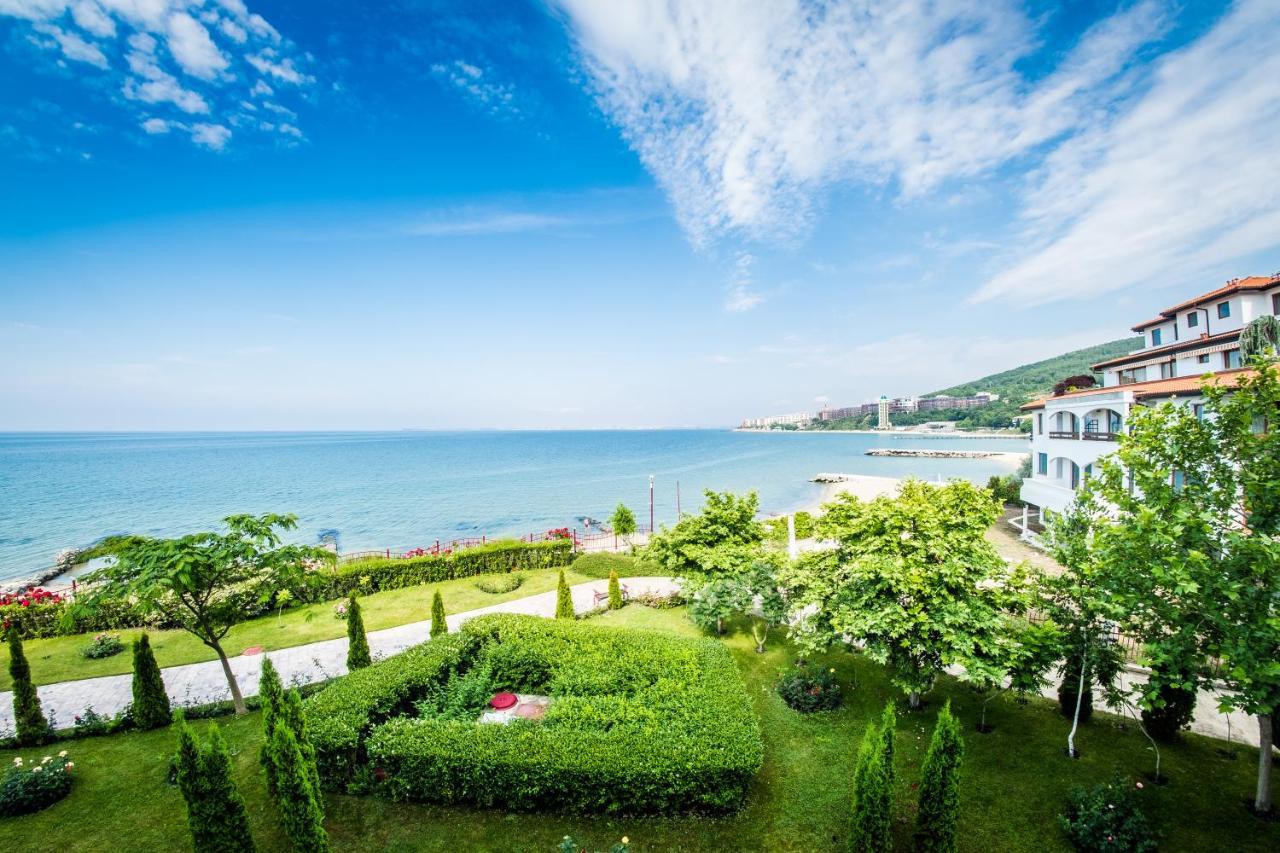 Privilege Fort Beach Apartments Sveti Vlas Bagian luar foto