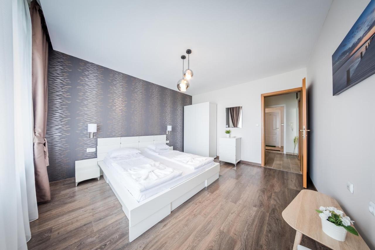 Privilege Fort Beach Apartments Sveti Vlas Bagian luar foto