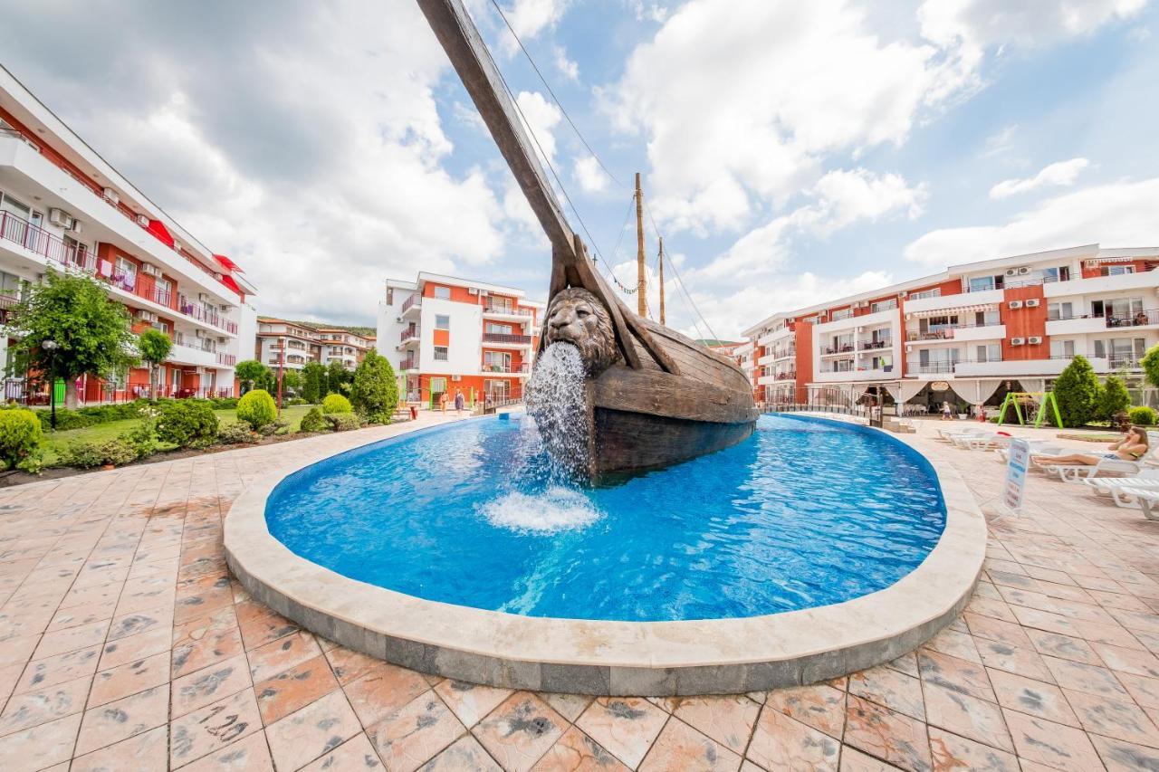 Privilege Fort Beach Apartments Sveti Vlas Bagian luar foto